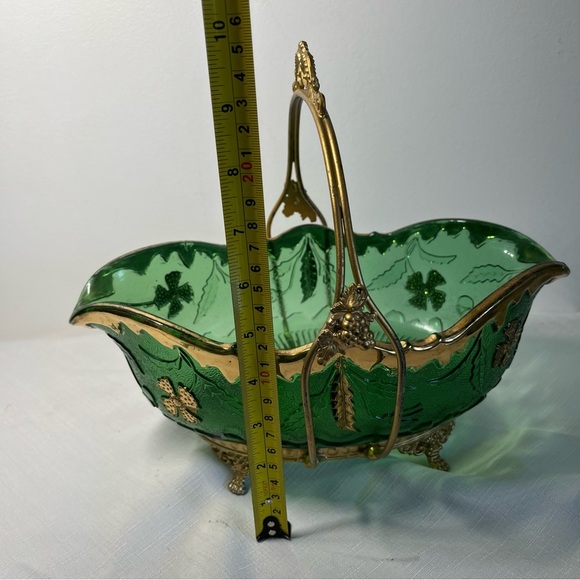 ANTIQUE Bride’s Basket Gilt Glass Bowl with Victorian Silver Plate stand. - Picture 8 of 11